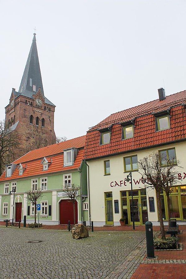 Parkmöglichkeiten direkt vor dem Cafe Wunder Bar